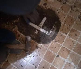 赤城卫生间漏水维修公司为您分享下卫生间渗水如何处理及注意事项